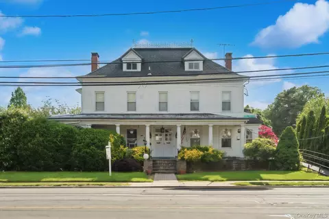 1510 Grand Ave, Baldwin, NY 11510