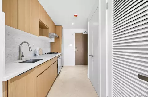 Kitchen - 133-25 37th Ave #8D, Flushing, NY 11354 photo 8 of 9