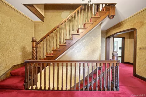 Entry Way - 29-34 146th St, Flushing, NY 11354 photo 4 of 4