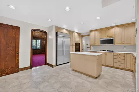 Kitchen - 29-34 146th St, Flushing, NY 11354 photo 2 of 2