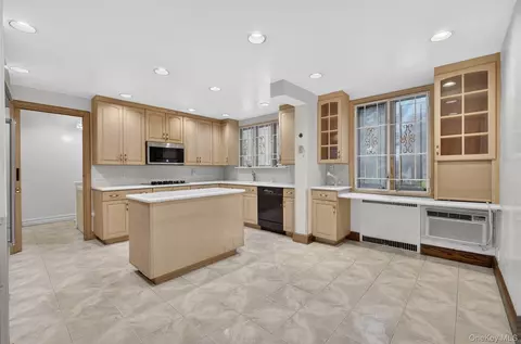 Kitchen - 29-34 146th St, Flushing, NY 11354 photo 1 of 2