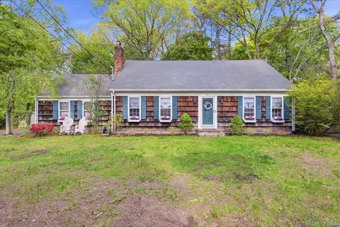241 Tyler Ave, Miller Place, NY 11764