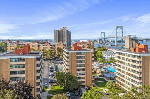 16801 12th Ave #3A, New York, NY 11357