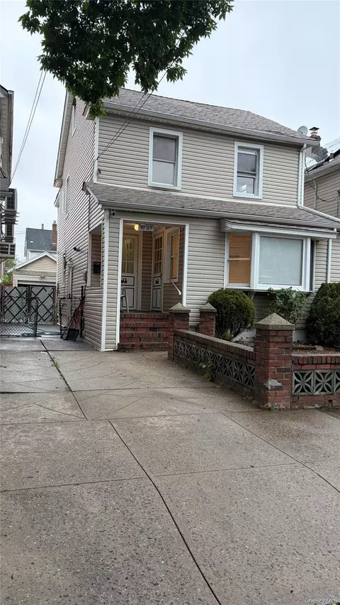 97-27 134th Ave, New York, NY 11417