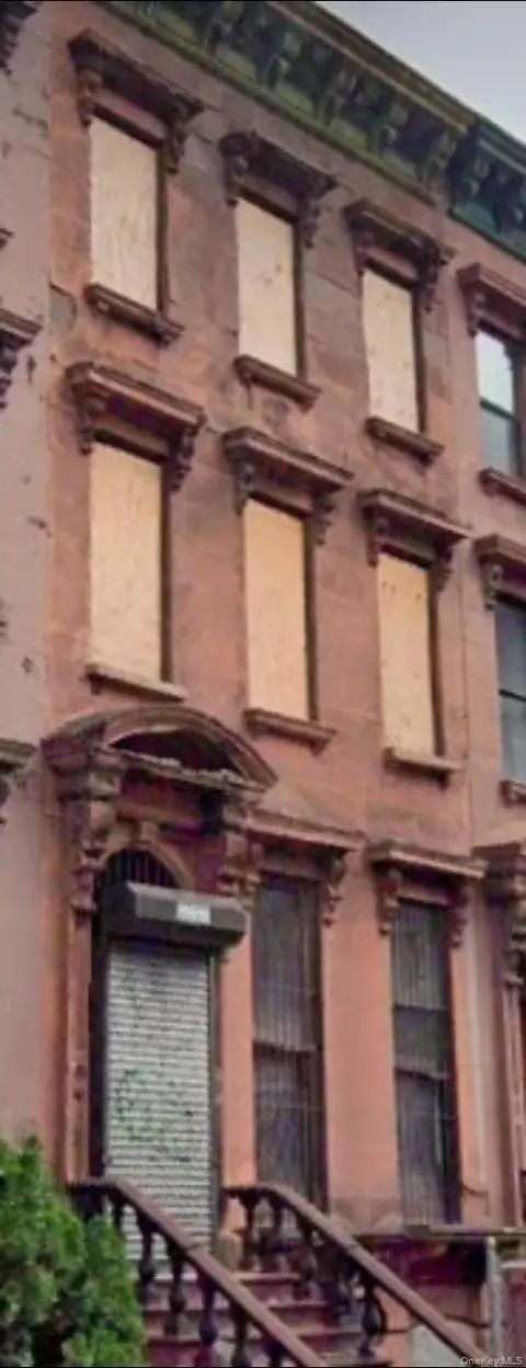 53 E 126th St, New York, NY 10035