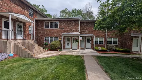 276 Temple Hill Rd #2607, New Windsor, NY 12553