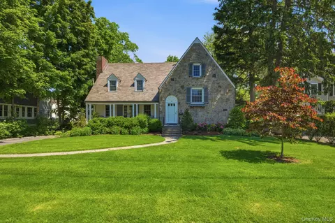 69 Tunstall Rd, Scarsdale, NY 10583