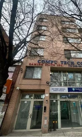 40-24 76th St #3B, Elmhurst, NY 11373