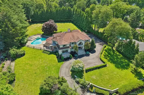250 Old Mill Rd, Clarkstown, NY 10994
