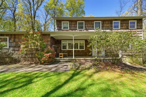 13 Kupperman Ln, Ramapo, NY 10952
