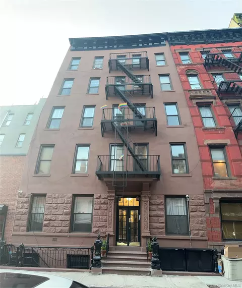 25 Leroy St #15, New York, NY 10014