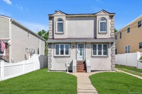 2457 Williams Ct, Bellmore, NY 11710