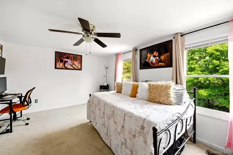 Bedroom - 708 Mallard Way, Peekskill, NY 10566 photo 6 of 7