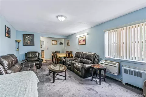 Living - 144-55 Melbourne Ave #2E, Flushing, NY 11367 photo 2 of 3