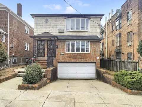 130-18 60th Ave, Flushing, NY 11355