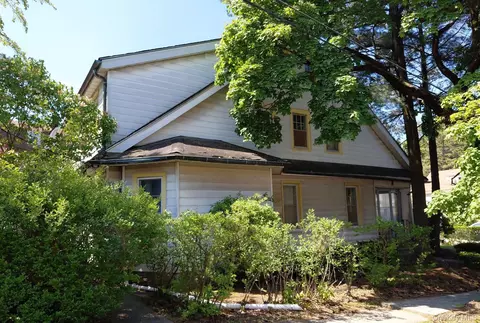 384 Hawthorne Ave, Yonkers, NY 10705