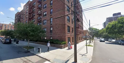 170-06 88th Ave #1C, Jamaica, NY 11432