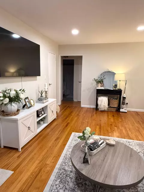Living - 200-10 17th Ave #2-89, Whitestone, NY 11357 photo 3 of 5