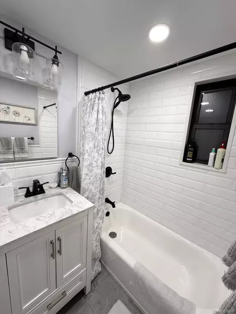 Bath - 200-10 17th Ave #2-89, Whitestone, NY 11357 photo 2 of 5