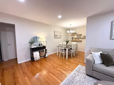 Dining - 200-10 17th Ave #2-89, Whitestone, NY 11357 photo 1 of 2