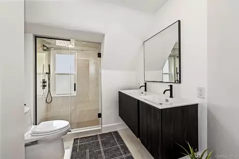 Bath - 7 Merestone Ter, Bronxville, NY 10708 photo 4 of 4