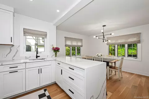 Kitchen - 7 Merestone Ter, Bronxville, NY 10708 photo 2 of 3