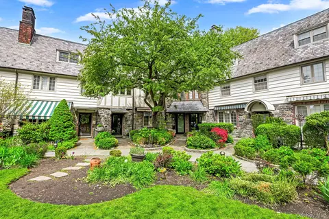 Exterior - 7 Merestone Ter, Bronxville, NY 10708 photo 1 of 4