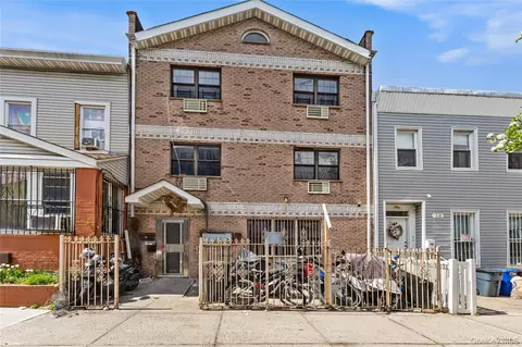 18 Kane Pl, Brooklyn, NY 11233
