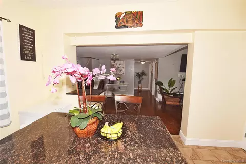 Entry Way - 130 Winganhauppauge Rd, Islip, NY 11751 photo 3 of 3