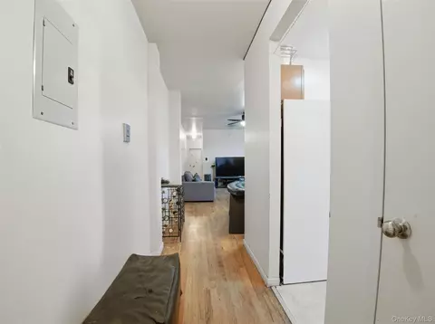 759 Jennings St #5C, New York, NY 10459