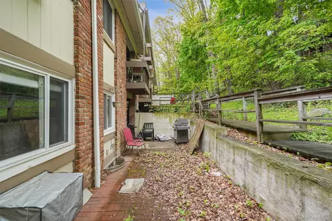 Exterior - 7 N James St #7K, Peekskill, NY 10566 photo 2 of 6