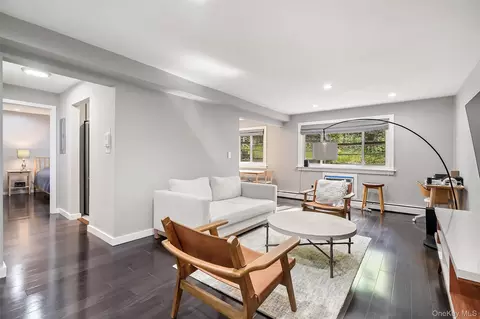 Living - 7 N James St #7K, Peekskill, NY 10566 photo 1 of 3