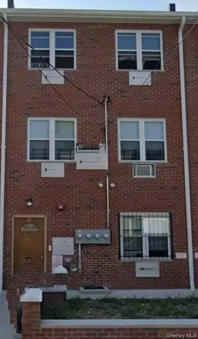 27 Cox Pl, Brooklyn, NY 11208