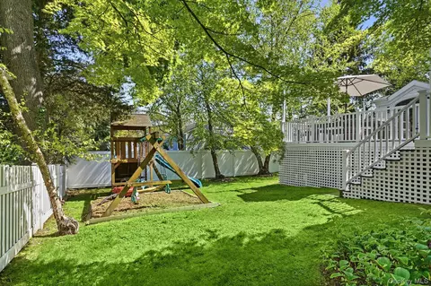 Exterior - 7 Morehead Dr, Rye, NY 10580 photo 5 of 5