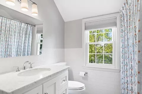 Bath - 7 Morehead Dr, Rye, NY 10580 photo 4 of 4