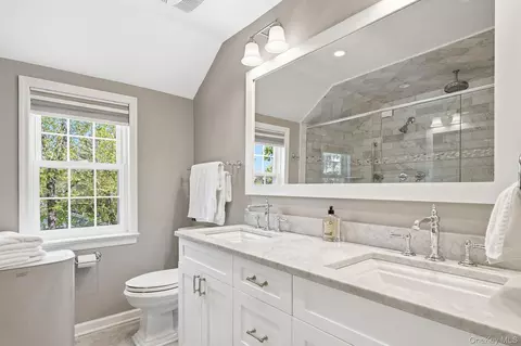 Bath - 7 Morehead Dr, Rye, NY 10580 photo 3 of 4