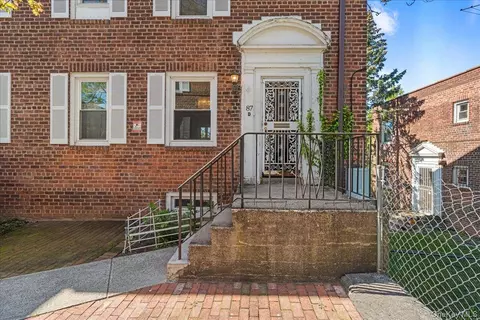 147-44 Village Rd #87D, Jamaica, NY 11435