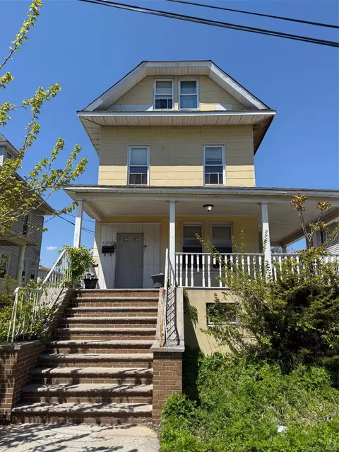 6932 Burchell Ave, New York, NY 11692