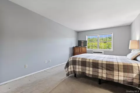 Bedroom - 1840 Crompond #5C2, Peekskill, NY 10566 photo 2 of 3
