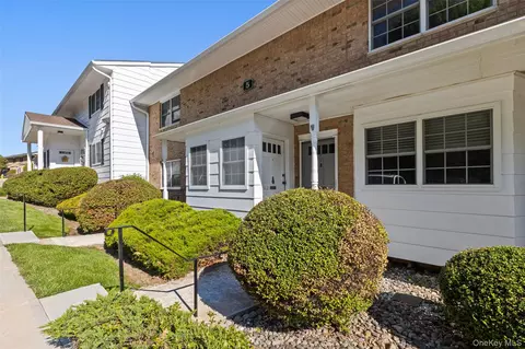 Exterior - 1840 Crompond #5C2, Peekskill, NY 10566 photo 2 of 4