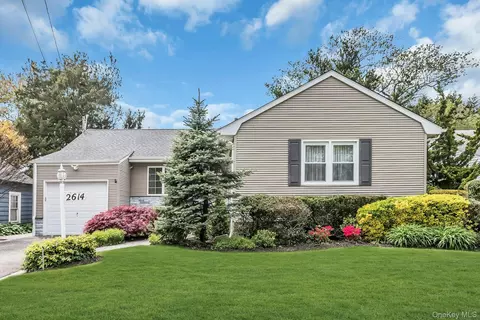 2614 Soper Ave, Baldwin, NY 11510