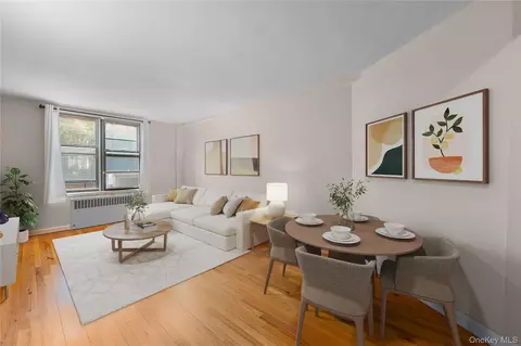 67-30 Dartmouth St #2S, New York, NY 11375