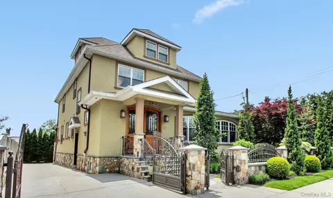 149-02 11 Ave, Whitestone, NY 11357