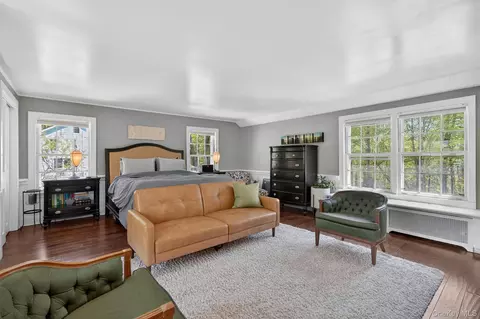 Bedroom - 88 Maple Ave, Warwick, NY 10990 photo 2 of 8