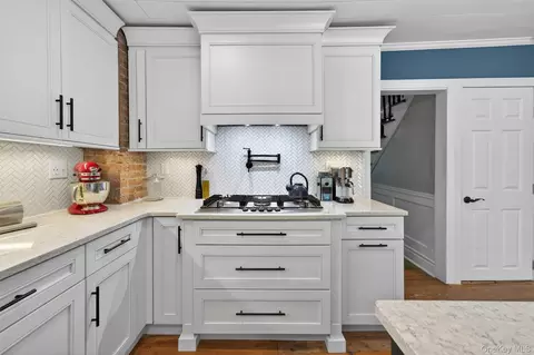 Kitchen - 88 Maple Ave, Warwick, NY 10990 photo 5 of 5