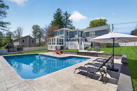 88 Maple Ave, Warwick, NY 10990