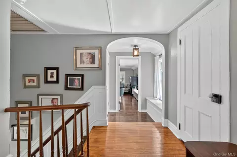 Entry Way - 88 Maple Ave, Warwick, NY 10990 photo 5 of 5