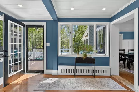 Entry Way - 88 Maple Ave, Warwick, NY 10990 photo 3 of 5