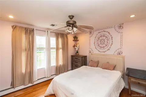 Bedroom - 1 Starlight Path, Wallkill, NY 12589 photo 3 of 4