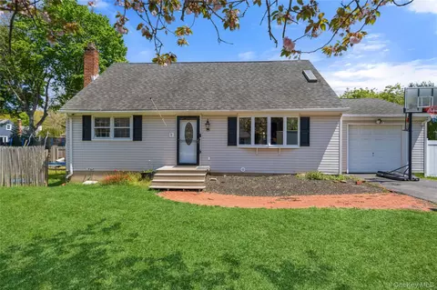 325 Harrison Ave, Miller Place, NY 11764
